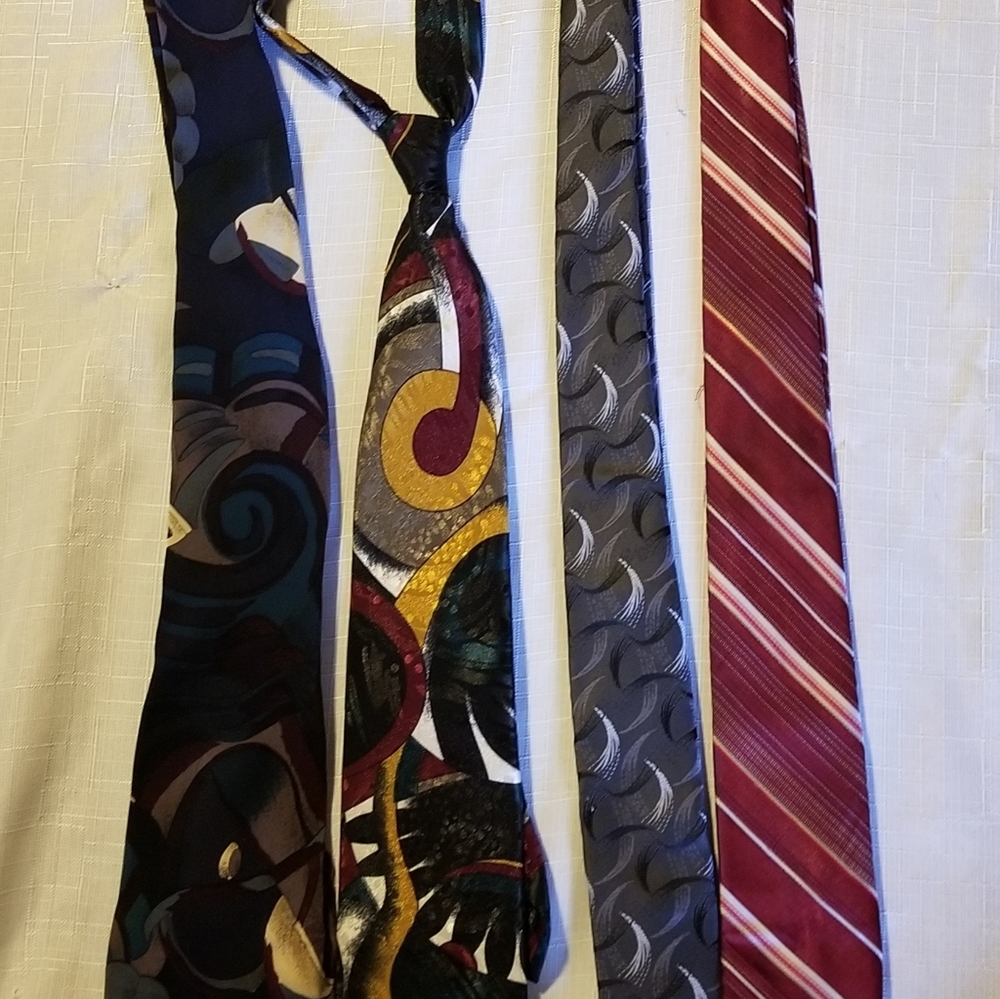 4 Ties - image 1